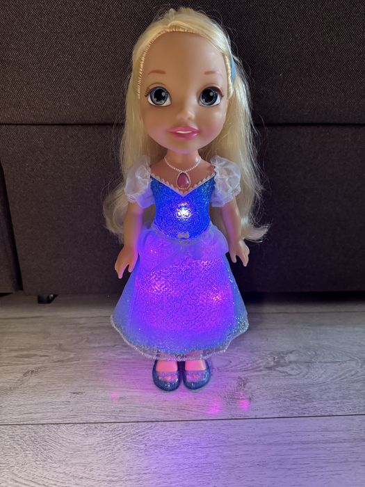 Лялька Попелюшка