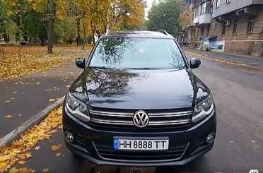 Volkswagen Tiguan HIGHLINE PLUS 2017г 73т/км 2л TDI дизель BlueMotion