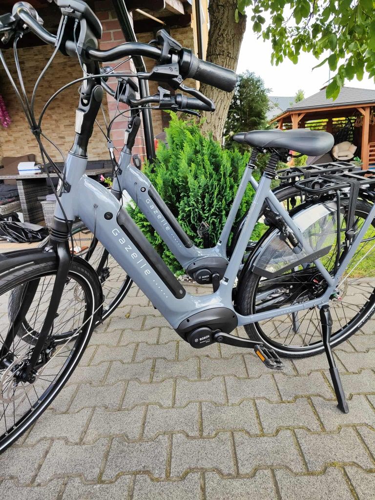 Rower elektryczny Gazelle Grenoble C8 Bosch stan idealny parka