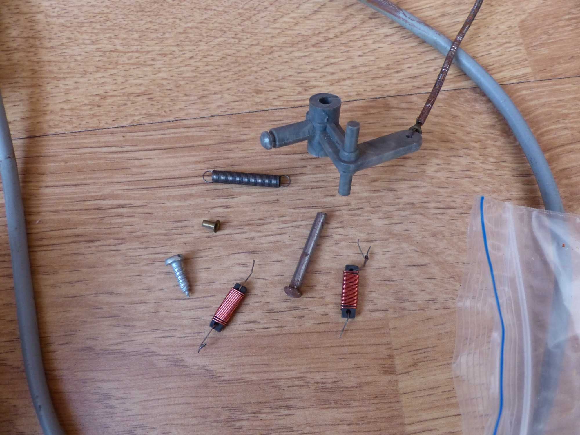 pilot sterownik do zabawki na kabel czz  prl na części