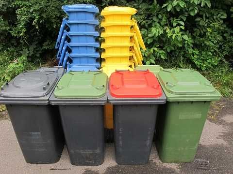 Uszkodzone pojemniki na odpady 240l niemieckie kosze na śmieci