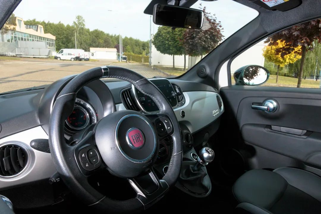 Fiat 500 Samochód FIAT 500 Hey Google 1,0 Hybrid 70KM