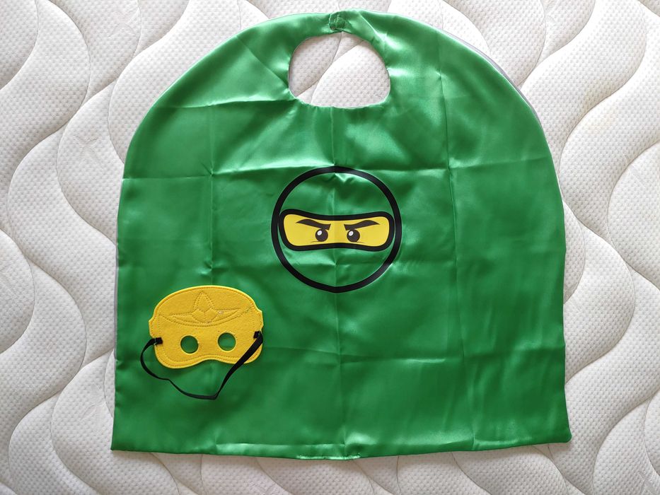 4x Disfarces Ninjago com capa e máscara, NOVO!