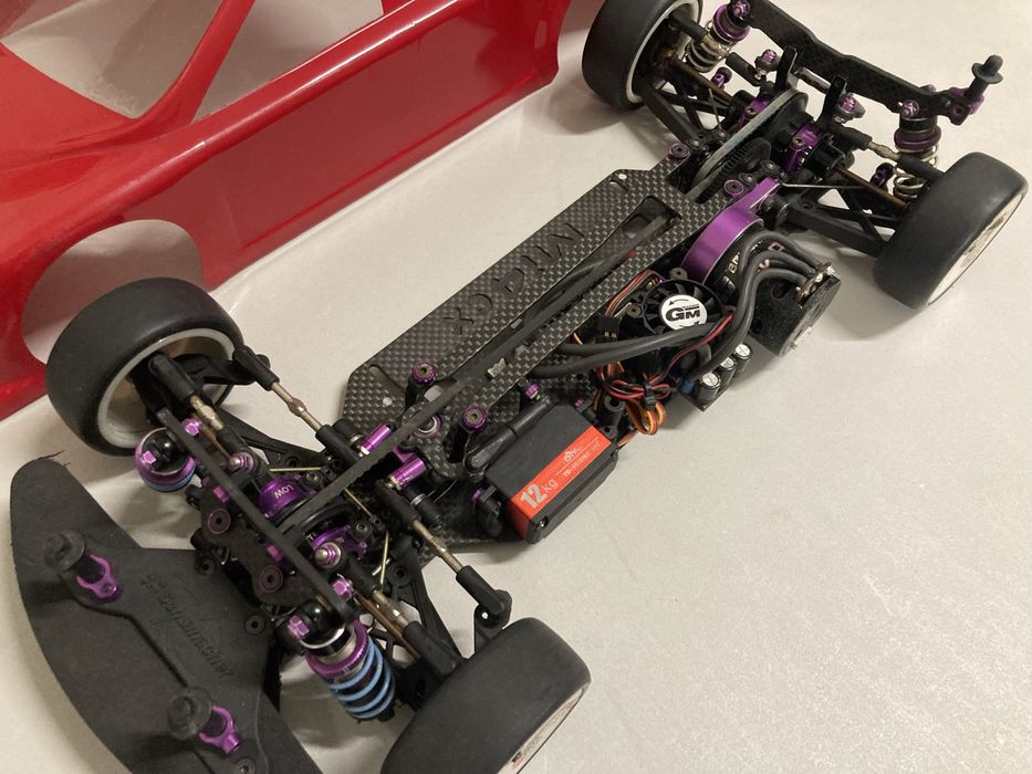 Carro telecomandado Schumacher Mi4CX