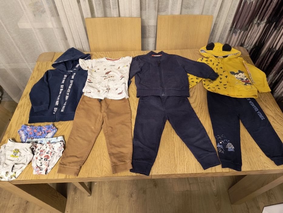 Paka ubrań dresy 92 98