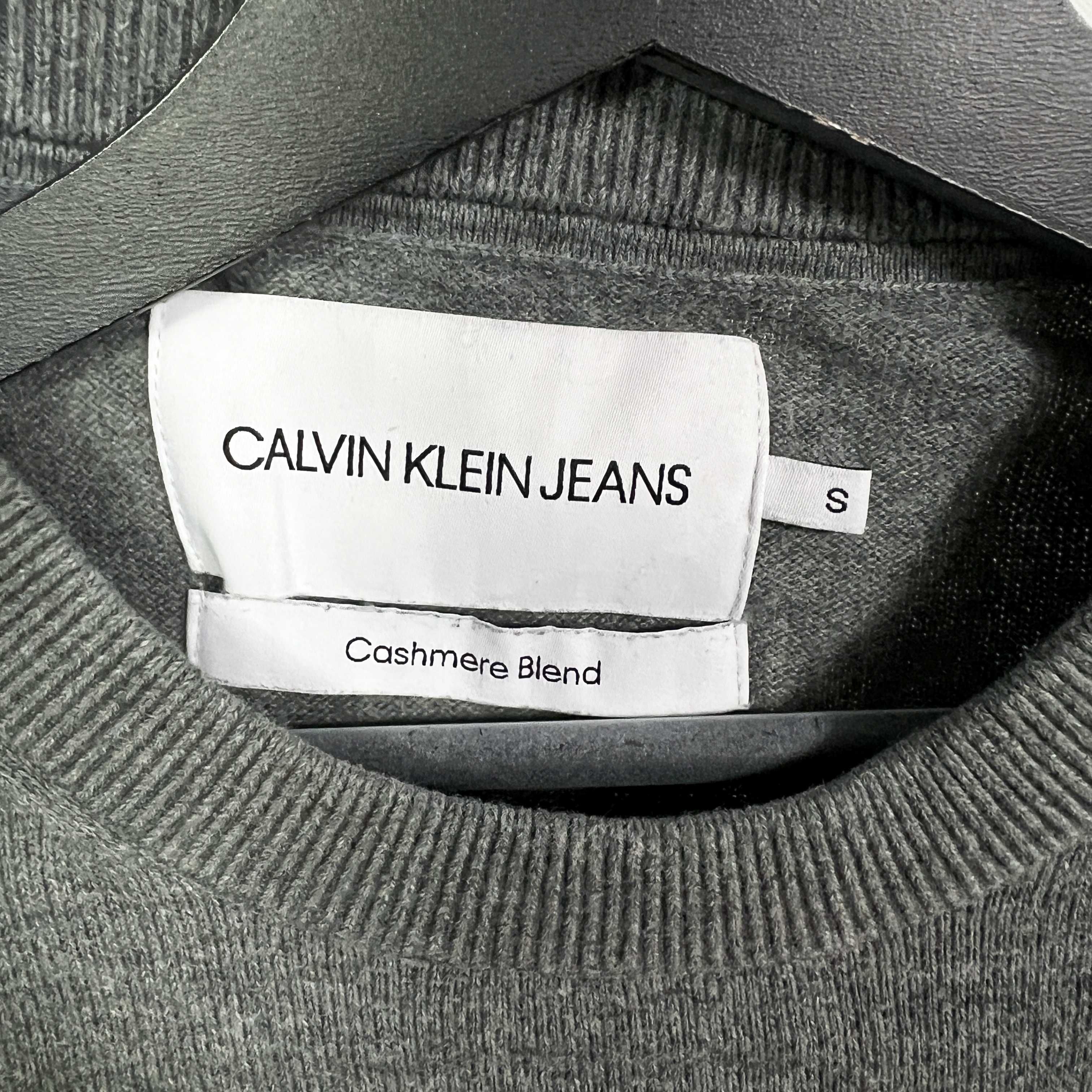 Sweter z okrągłym dekoltem Calvin Klein Jeans