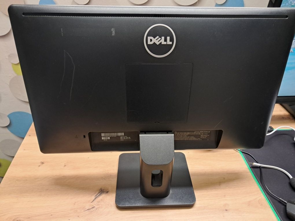 Monitor komputerowy DELL 22 cale LED