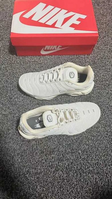 "Buty damskie Trampki"Nike_Air_Max_TN_Plus_White Roz.38