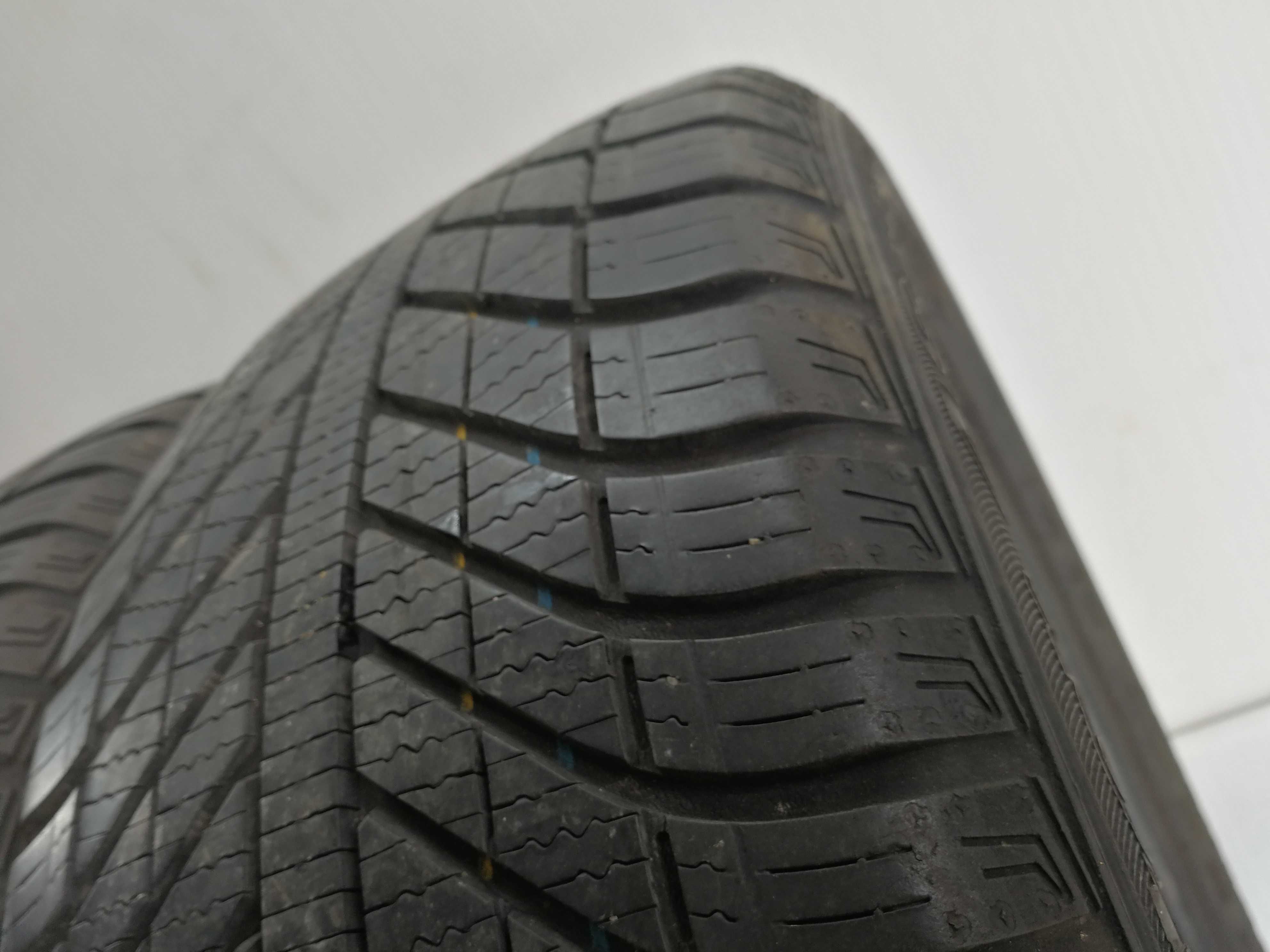 Całoroczne Goodyear Vector 4 Seasons 205/50r17 89V N9094