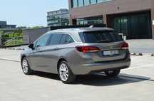 Opel Astra Salon Polska Serwisownay MałY przebieg - Elite