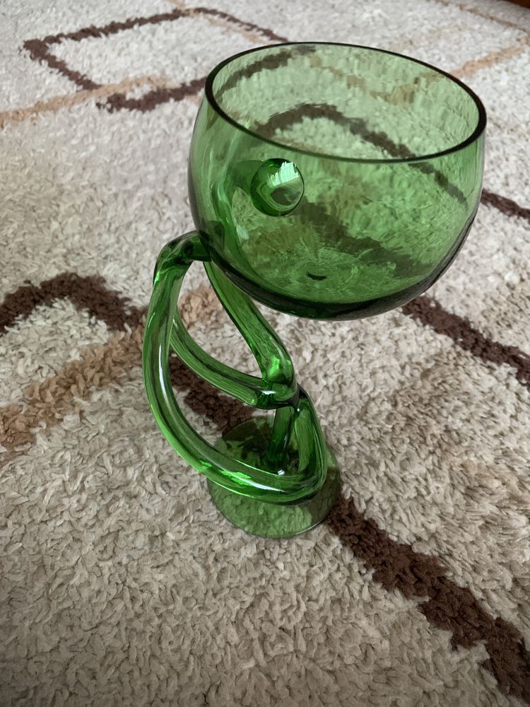 Szkło użytkowe zielony kielich świecznik