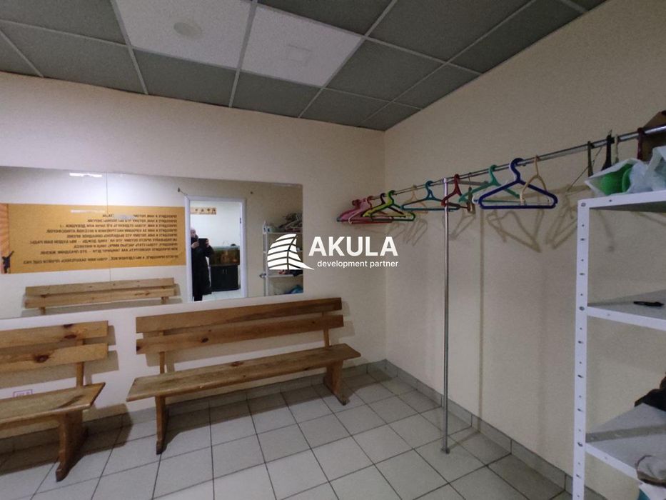 Продам Підвал, вул. Межигірська, 25, 297,1 кв.м. діючий бізнес