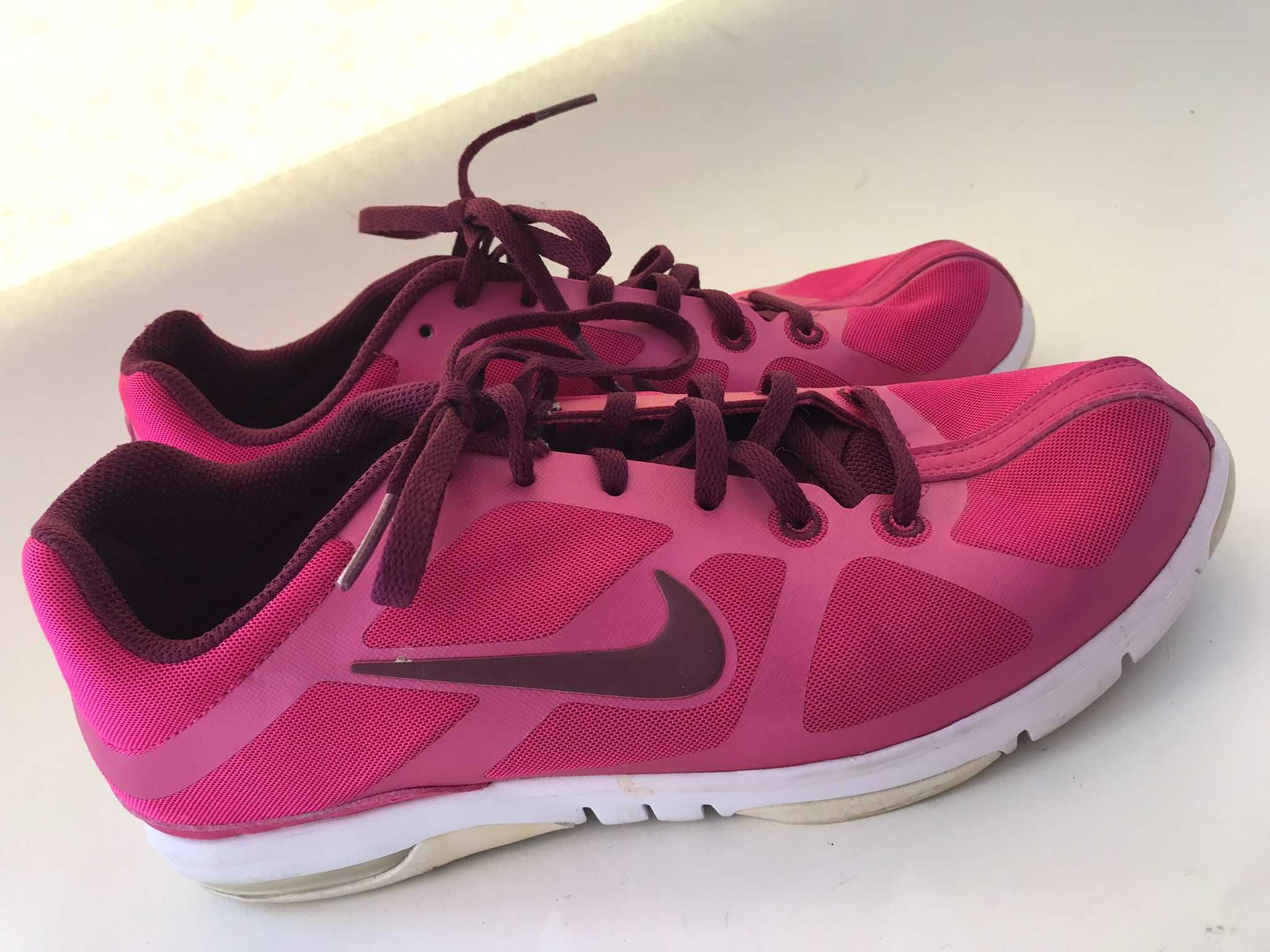 Różowe obuwie treningowe na siłownię trening Nike Air Max S2S 39 25 cm