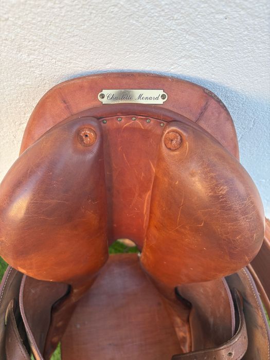 sela de salto Frederic Butet 16 polegadas plana