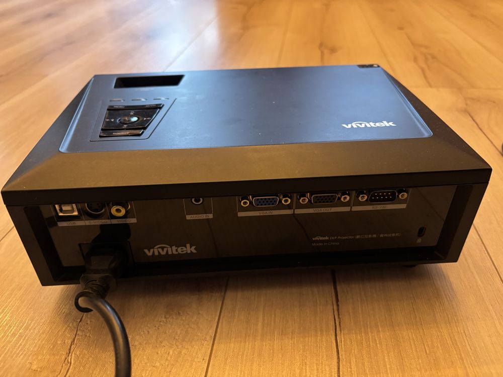 Projektor Vivitec D832MX