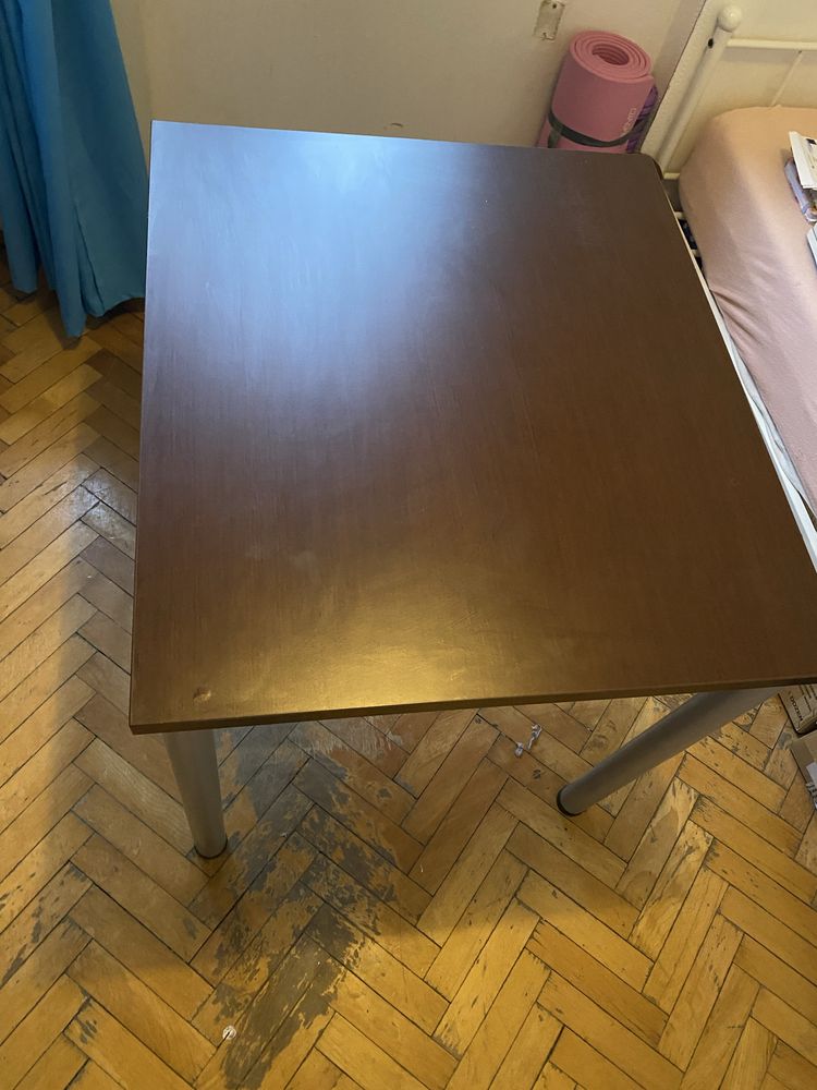 Biurko brązowe solidne w bardzo dobrym stanie