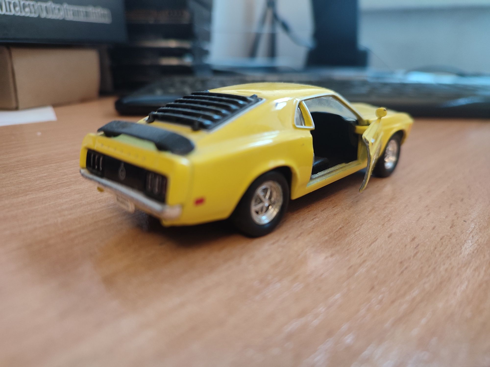 Ford Mustang 1970 Welly 1:32