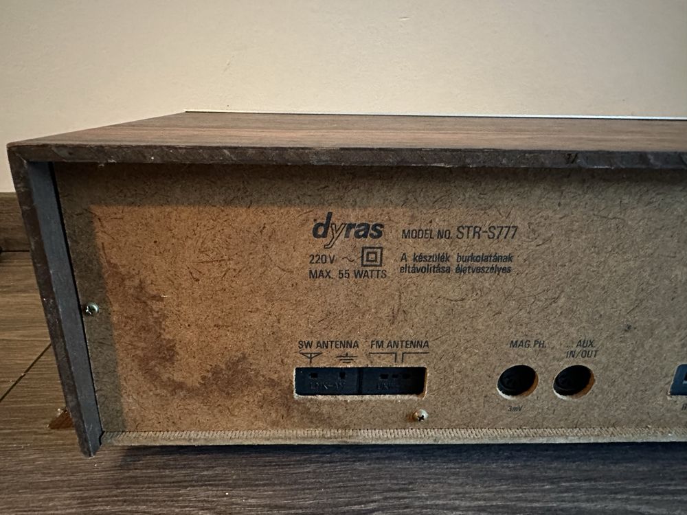 Amplituner Dyras STR-S777