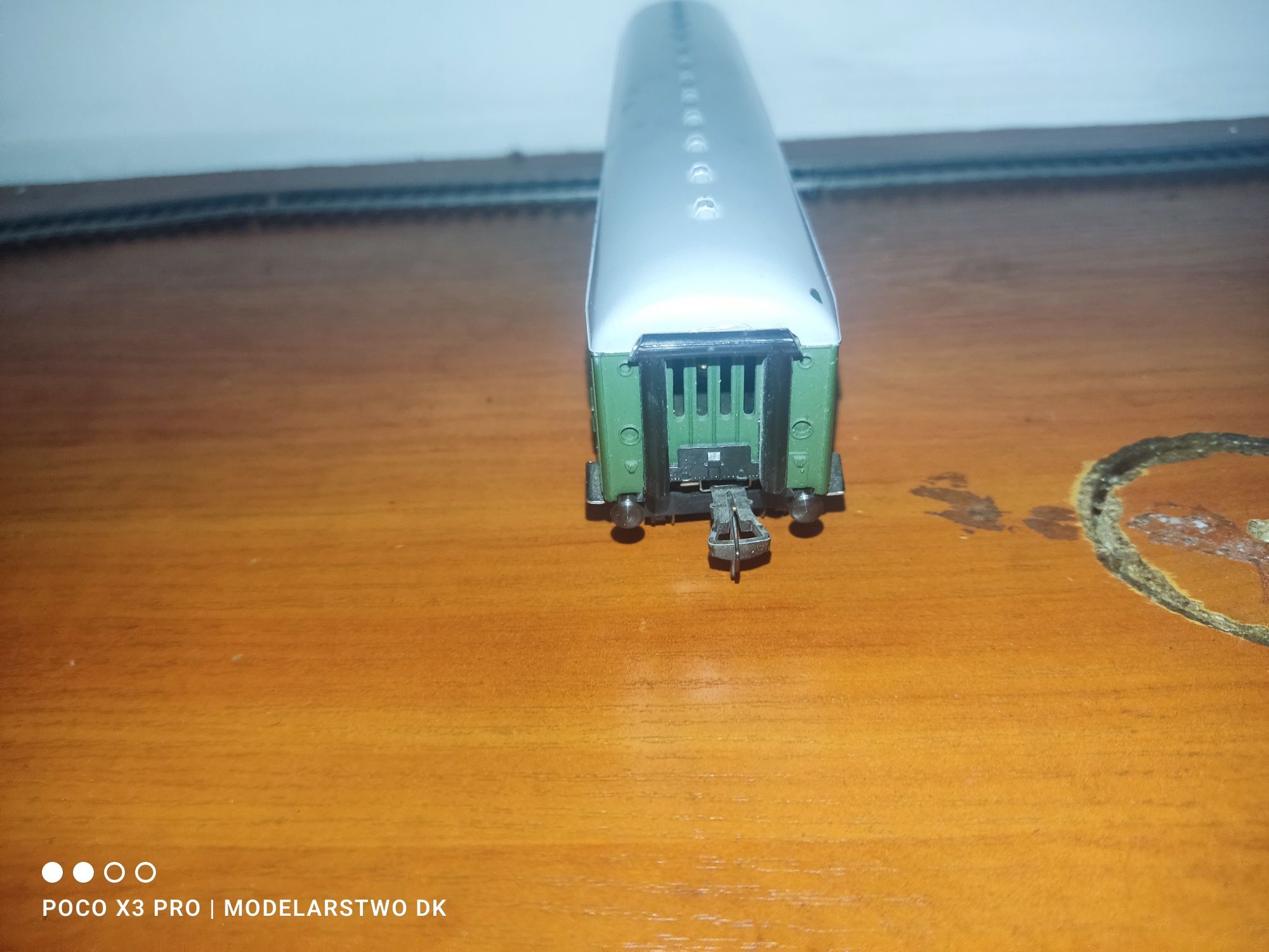 Fleischmann jak Piko wagon osobowy opakowanie H0 1:87 kolejka makieta