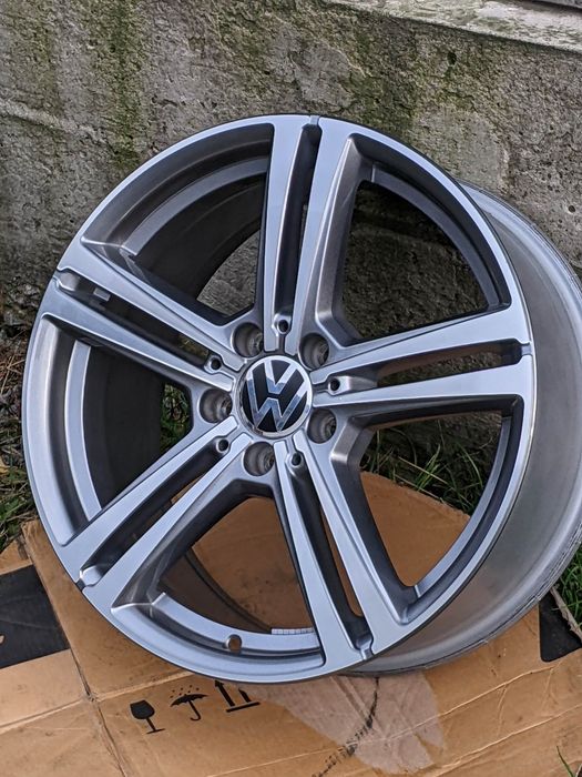Темно сірі литі диски R18 VW ID4 Passat Alltrack B8 Tiguan 2