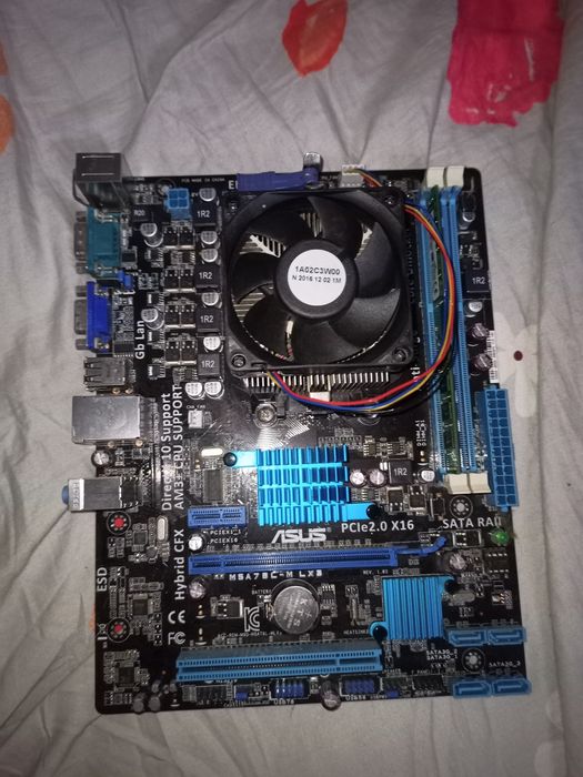 Продам комплектующие amd fx-4320,m5a78l-mlx3, Kingston kvr16n11/4