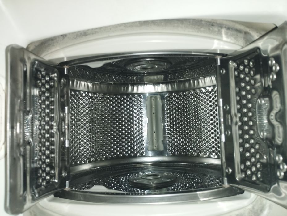 Продам стиральную машинку на запчасти