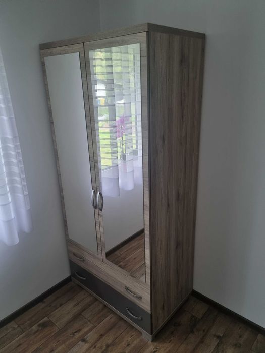 Kąplet mebli do sypialni wraz z materacem