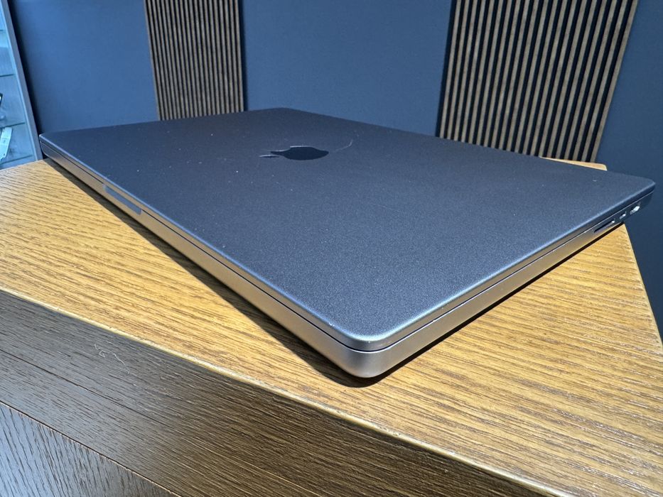 Macbook Pro 16 m1 pro, 16gb, 512gb Space Gray MK183