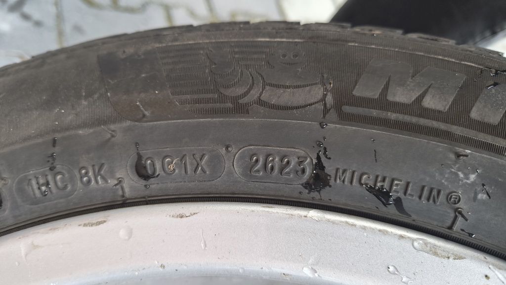 Koła 17 audi A6 C7 A4 225/55 R17 z deklami wielosezonowe Michelin 2023