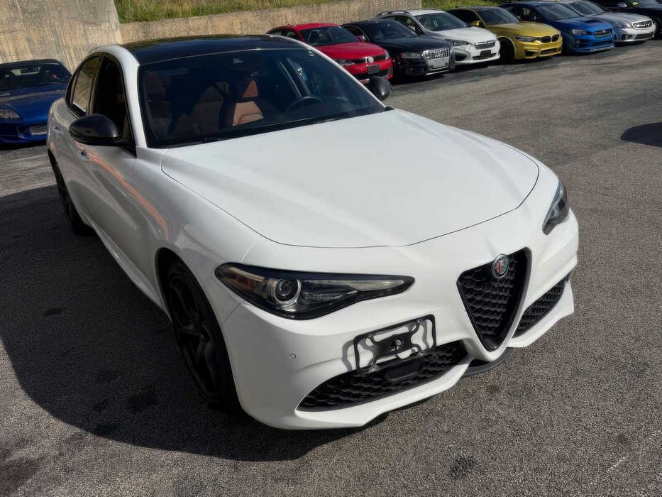 Alfa Romeo Giulia Ti Sport      2021