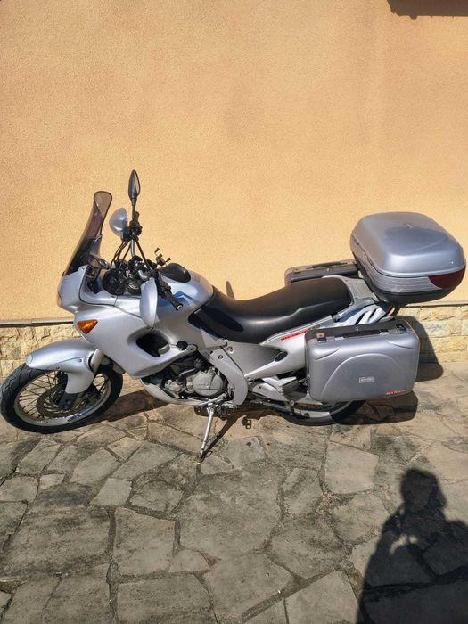 Aprilia Pegaso 650 bliźniak BMW GS650