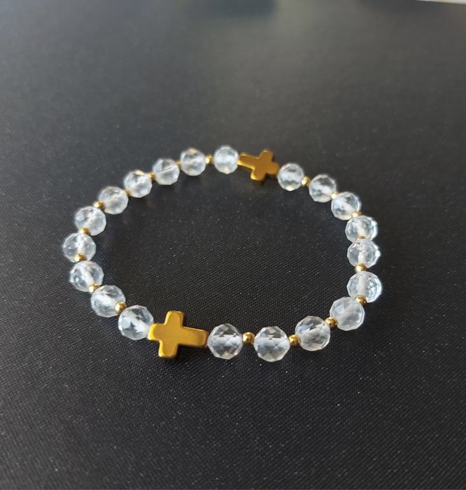 Bransoletka różaniec z kamieni kryształ górski hematyt krzyżyk złoty