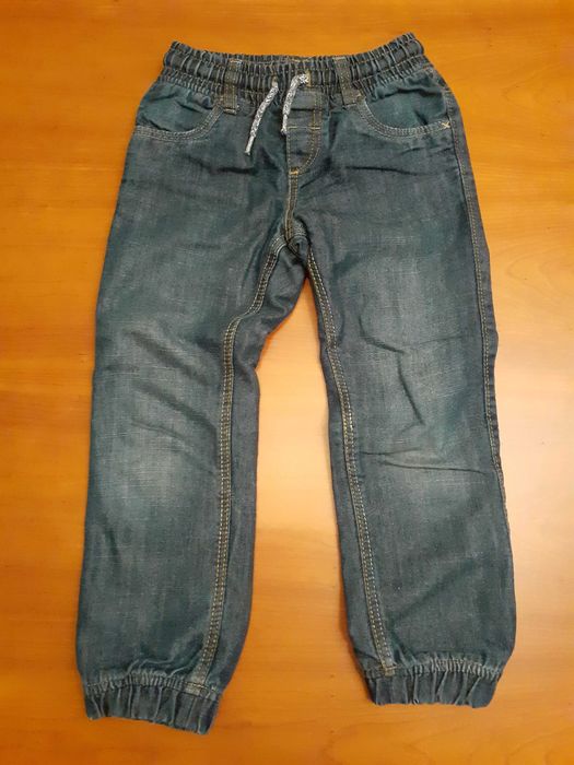 Calças de menino 4/5 anos
