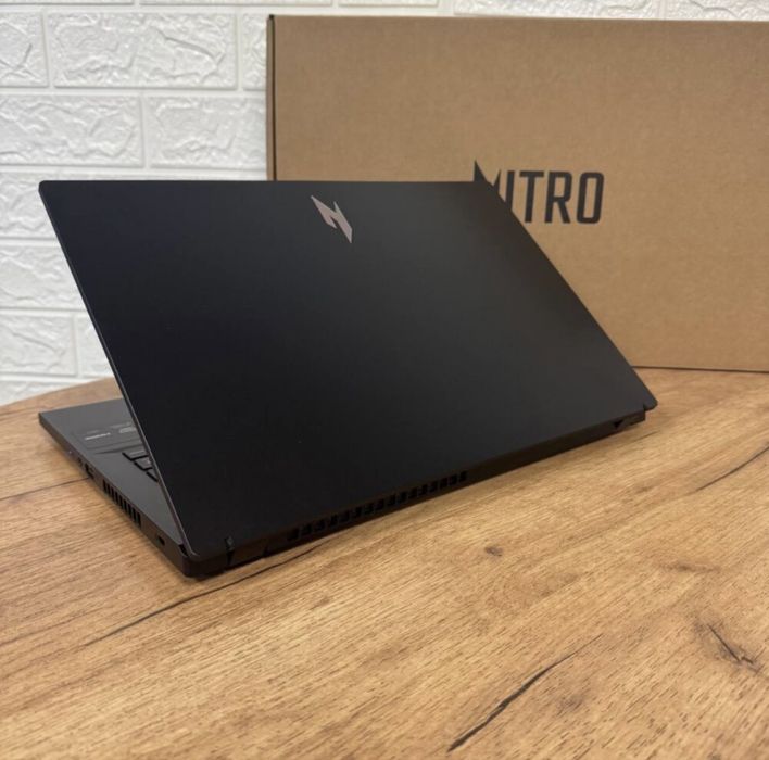 Ігровий ноутбук 2024 Acer Nitro Ryzen 5 7535HS/DDR5 32GB/RTX 3050 6GB