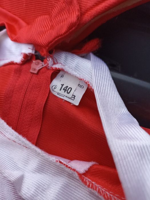 Strój przebranie Czerwony Ranger Power Rangers 10-12 lat

Tylko