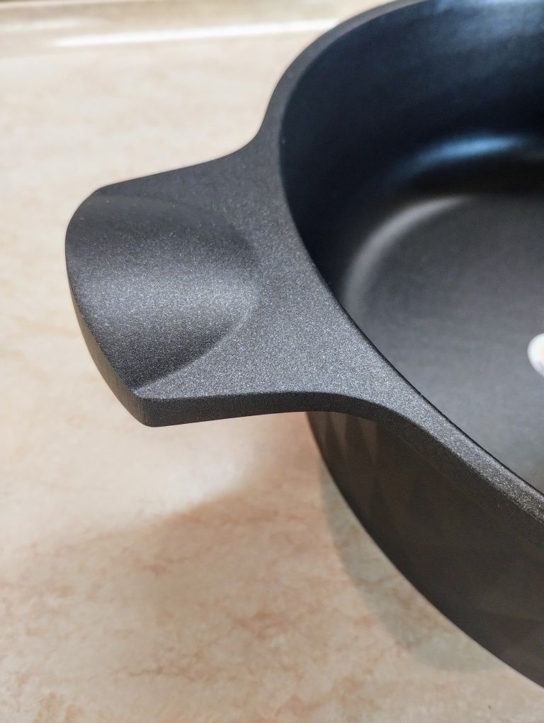 Жаровня pepper black ice 28 см