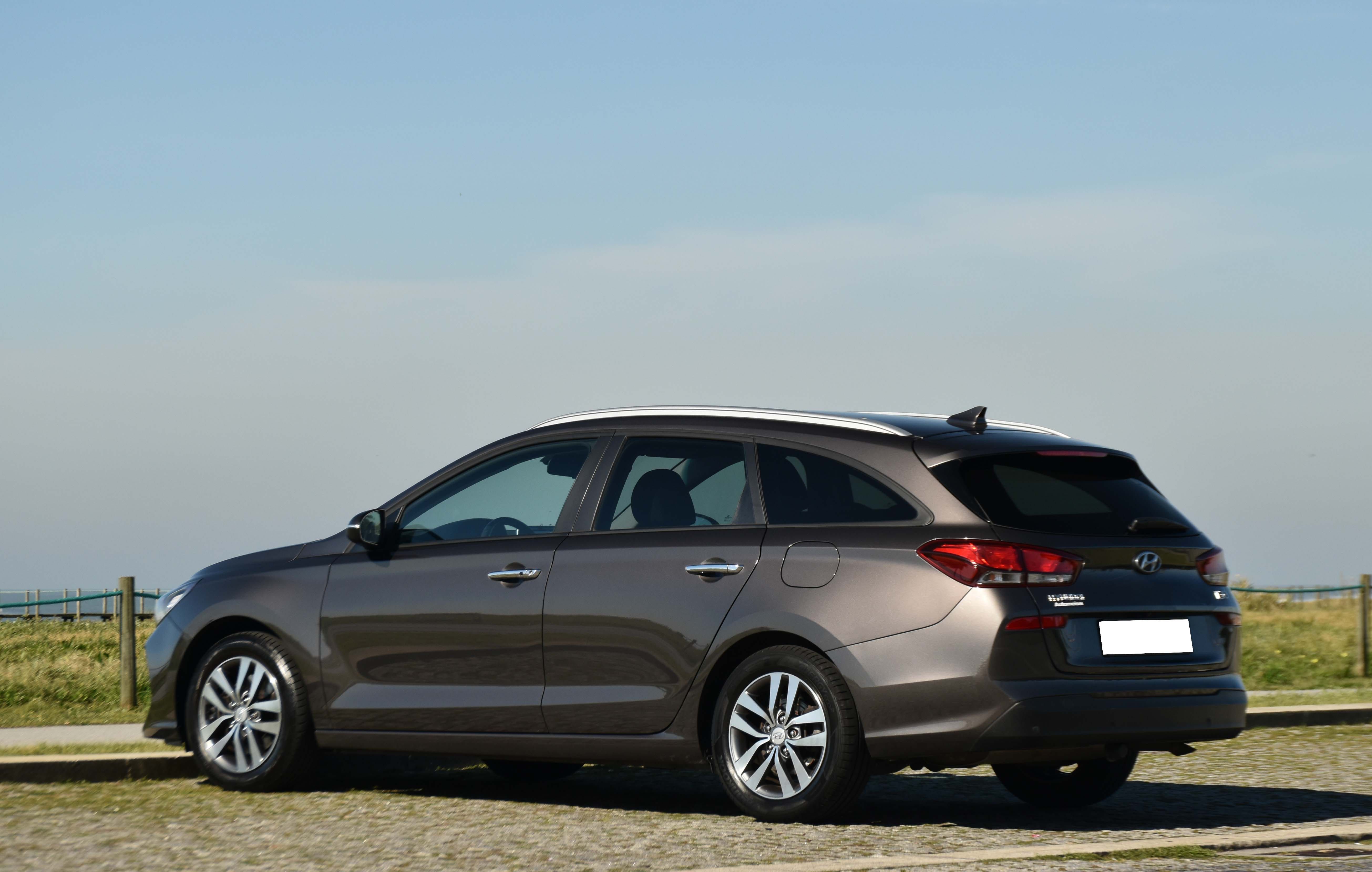 Hyundai I30 1.0 - Desde 140€ /mês
