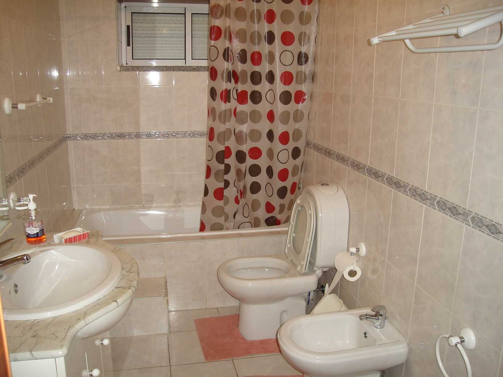 Arrenda-se quarto