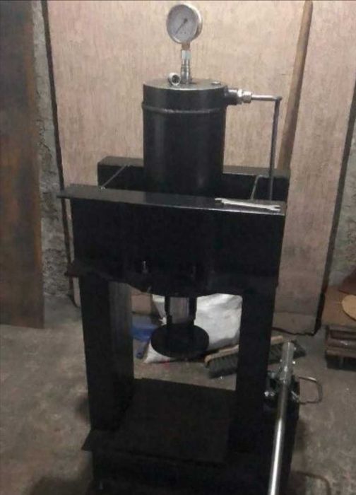 Пресса для СТО, Фузы, макулатуры, маслопресса, брикетов