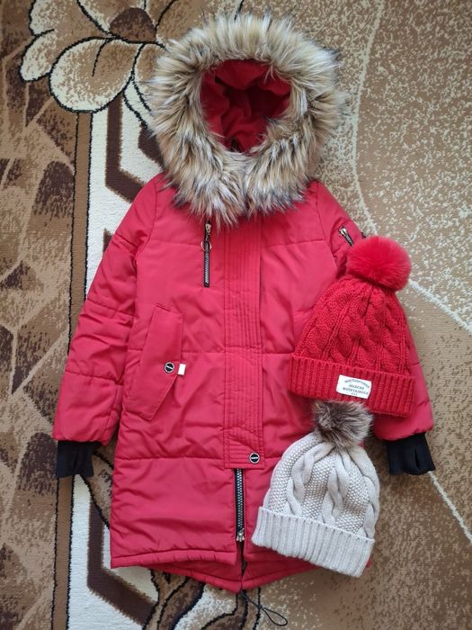 Зимове пальто і шапка для дівчинки 140-146см
