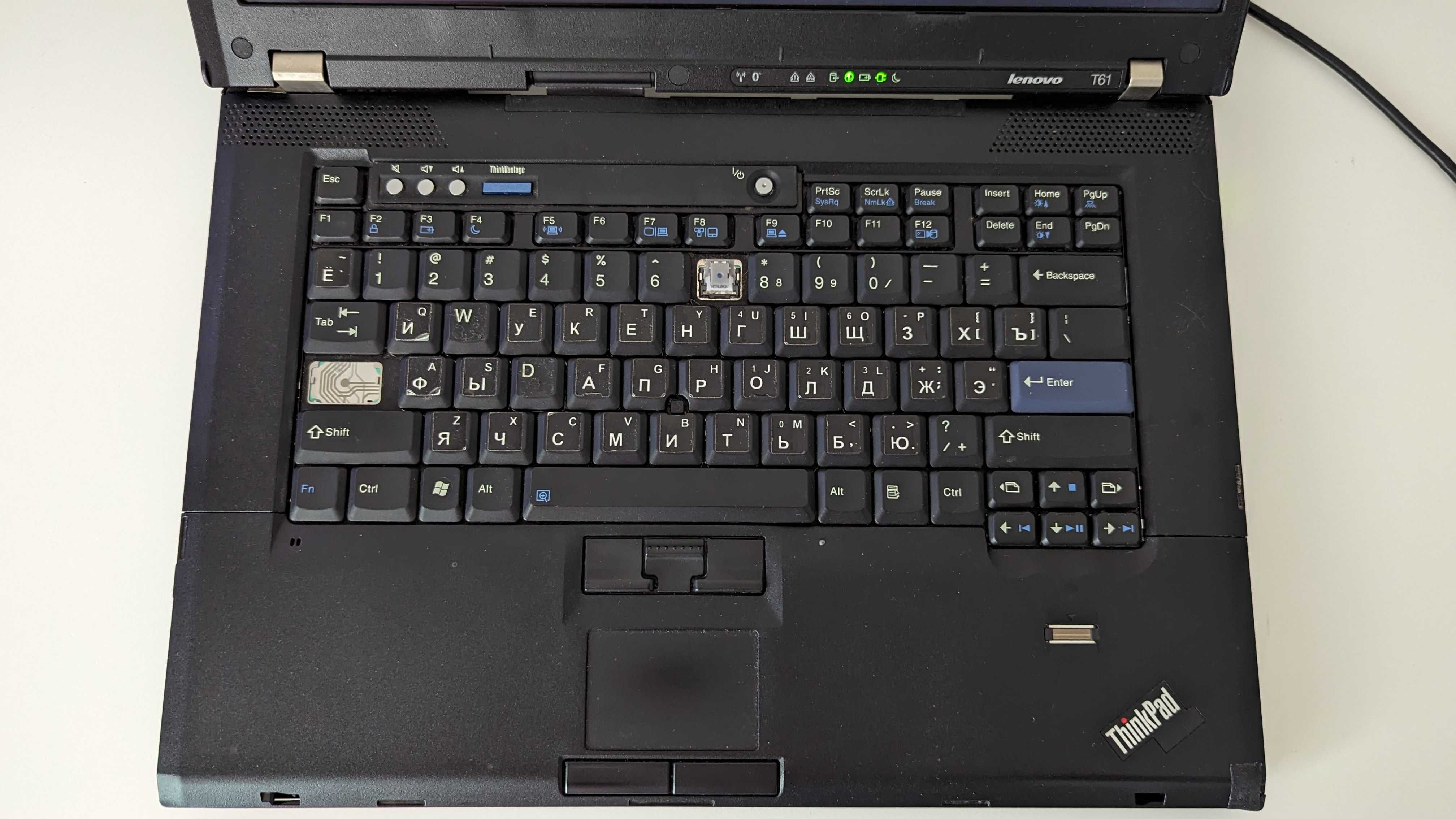 Lenovo ThinkPad T61 15" / відеокарта на Intel
