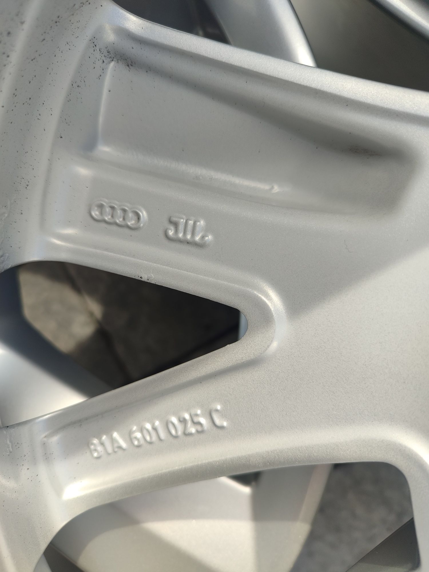 Felgi aluminiowe R17 5x112 Audi WV  Skoda