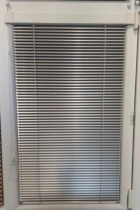 Żaluzja aluminiowa 25 mm Biała z listwą!! Nowa