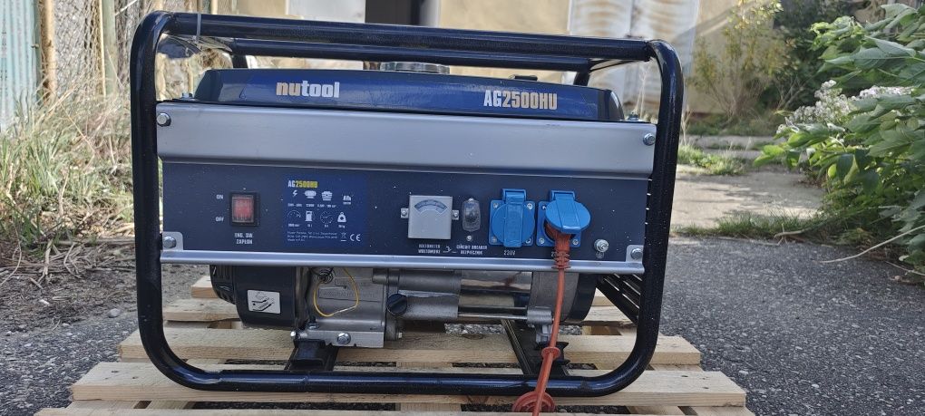 Generator prądu 2,2 kw AG2500HU