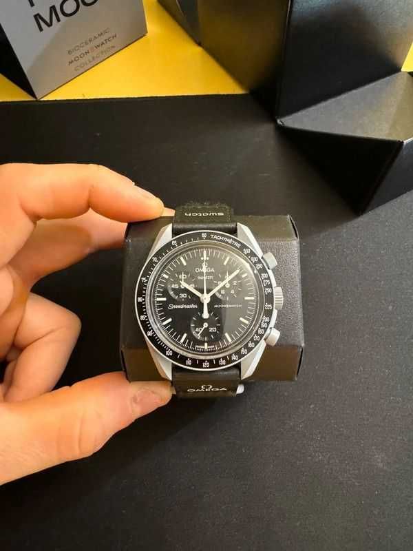 Swatch x Omega Bioceramic Moonswatch Mission to the Moon SO33M100
