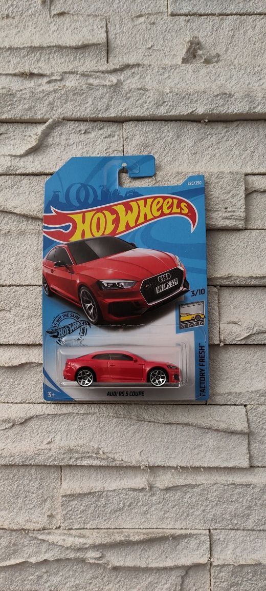 Audi Rs5 Coupe quattro red Audi Sport Hot Wheels 2020 long card