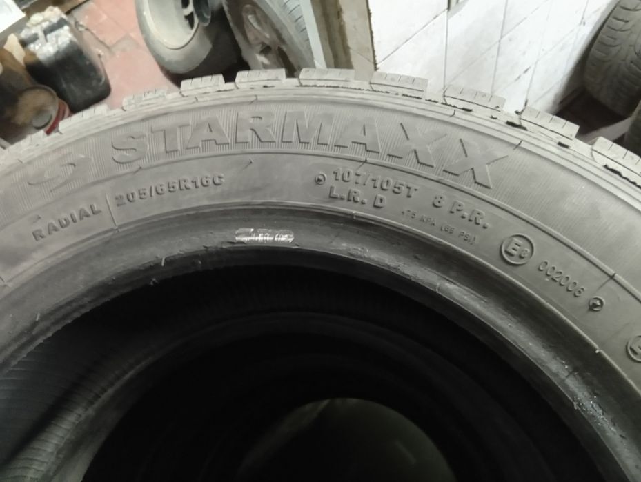 215/65 16c starmax состояние отличное