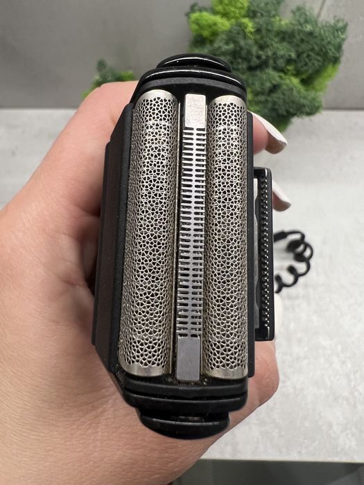 Електробритва Braun Series 3 360