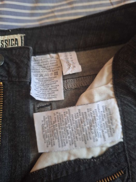 Сірі трендові джинси кльош Yessica