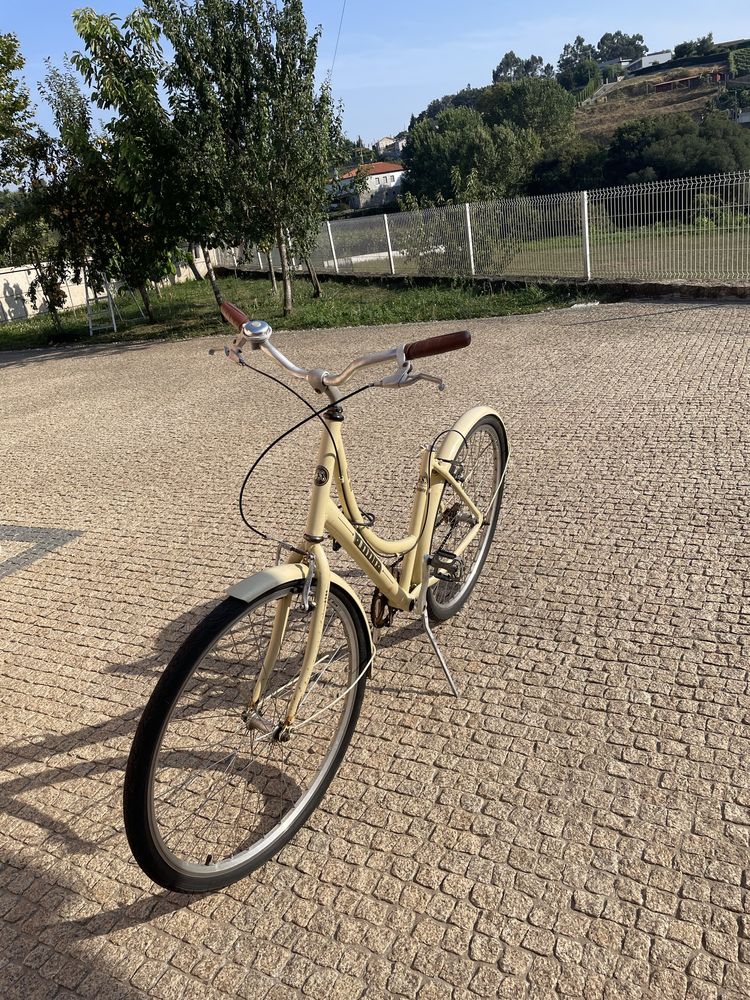 Bicicleta mobele vintage